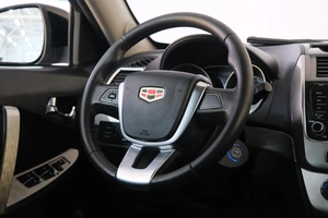 Внедорожник Geely Emgrand X7 2016 года, 799000 рублей, Омск