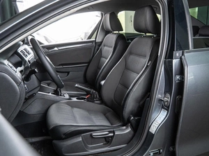 Седан Volkswagen Jetta 2012 года, 979000 рублей, Волгоград