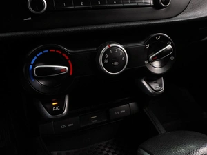 Седан Kia Rio 2021 года, 1198000 рублей, Воронеж