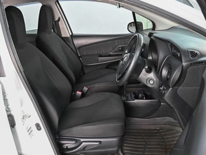 Хетчбэк Toyota Vitz 2018 года, 1179000 рублей, Аксай