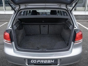 Хетчбэк Volkswagen Golf 2012 года, 899000 рублей, Нижний Новгород