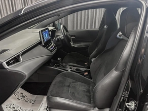 Хетчбэк Toyota Corolla 2020 года, 1699000 рублей, Красноярск