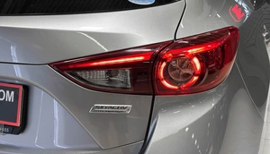 Хетчбэк Mazda Axela 2014 года, 1267000 рублей, Красноярск