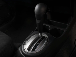Хетчбэк Honda Fit 2012 года, 800000 рублей, Омск