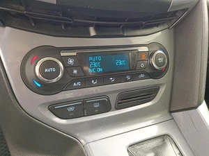 Седан Ford Focus 2011 года, 649900 рублей, Казань