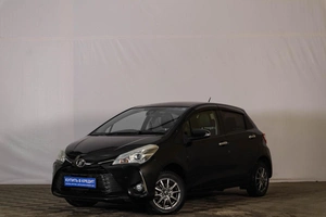 Хетчбэк Toyota Vitz 2019 года, 1469000 рублей, Тюмень