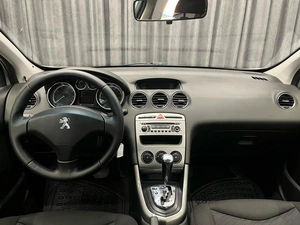 Хетчбэк Peugeot 308 2012 года, 499000 рублей, Красноярск