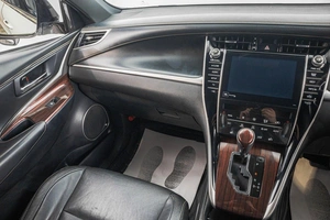 Внедорожник Toyota Harrier 2015 года, 2349000 рублей, Барнаул
