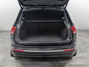 Внедорожник Volkswagen Tiguan 2019 года, 2600000 рублей, Красноярск