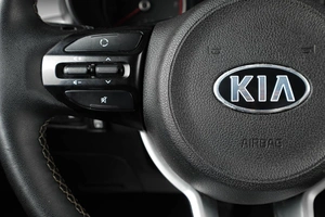 Седан Kia Rio 2018 года, 1759000 рублей, Тюмень