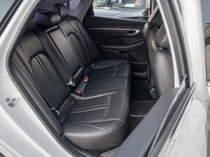 Седан Hyundai Sonata 2021 года, 2380000 рублей, Краснодар