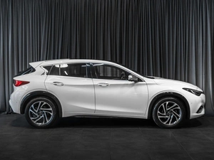 Хетчбэк Infiniti Q30 2017 года, 3200000 рублей, Тюмень