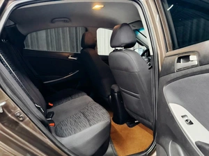 Седан Hyundai Solaris 2015 года, 880000 рублей, Красноярск