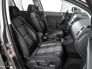 Хетчбэк Volkswagen Golf Plus 2012 года, 949000 рублей, Воронеж