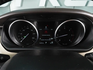 Внедорожник Land Rover Range Rover Sport 2016 года, 3349000 рублей, Красный Пахарь