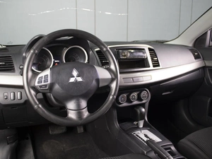 Седан Mitsubishi Lancer 2013 года, 790000 рублей, Омск