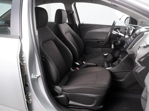 Седан Chevrolet Aveo 2012 года, 610000 рублей, Красный Пахарь