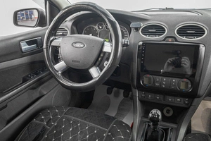 Хетчбэк Ford Focus 2006 года, 469000 рублей, Барнаул