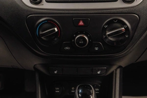 Седан Hyundai Solaris 2018 года, 819000 рублей, Челябинск