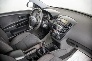 Хетчбэк Kia Ceed 2007 года, 339000 рублей, Пермь