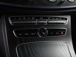 Седан Mercedes-benz E-класс 2018 года, 4134000 рублей, Красный Пахарь