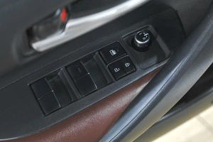 Седан Toyota Corolla 2019 года, 1859000 рублей, Новокузнецк