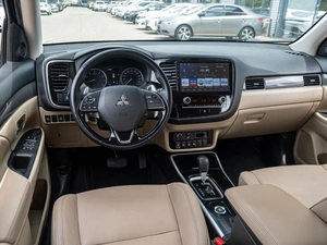 Внедорожник Mitsubishi Outlander 2020 года, 2340000 рублей, Краснодар