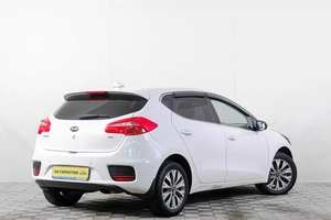 Хетчбэк Kia Ceed 2018 года, 1379000 рублей, Кемерово