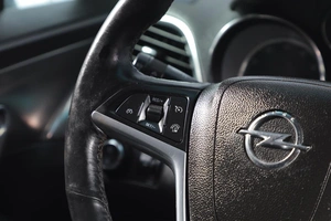 Внедорожник Opel Mokka 2014 года, 1199000 рублей, Новосибирск