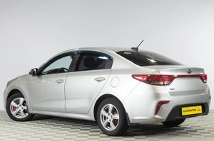 Седан Kia Rio 2017 года, 929000 рублей, Челябинск