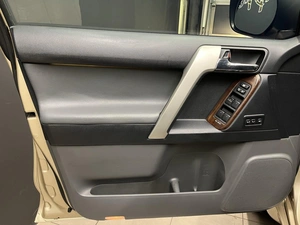 Внедорожник Toyota Land Cruiser Prado 2010 года, 2950000 рублей, Красноярск