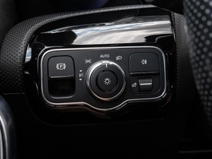 Седан Mercedes-benz CLA-класс 2021 года, 3050000 рублей, Краснодар
