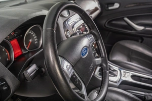 Седан Ford Mondeo 2010 года, 879000 рублей, Томск