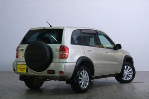 Внедорожник Toyota RAV4 2000 года, 759000 рублей, Омск