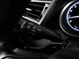 Седан Toyota Camry 2017 года, 2250000 рублей, Тюмень
