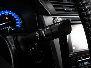 Седан Toyota Camry 2015 года, 2569000 рублей, Тюмень