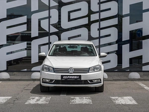 Седан Volkswagen Passat 2011 года, 1474000 рублей, Краснодар