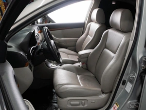 Седан Toyota Avensis 2007 года, 1070000 рублей, Тюмень