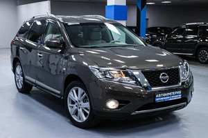 Внедорожник Nissan Pathfinder 2015 года, 2022000 рублей, Солонцы