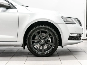 Лифтбек Skoda Octavia 2020 года, 2500000 рублей, Красноярск