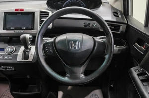 Минивэн Honda Freed 2015 года, 1099000 рублей, Новокузнецк