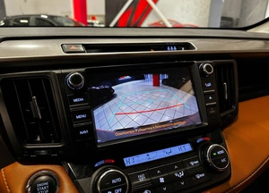 Внедорожник Toyota RAV4 2017 года, 2857000 рублей, Красноярск