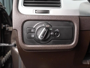 Внедорожник Volkswagen Touareg 2015 года, 2529000 рублей, Тюмень