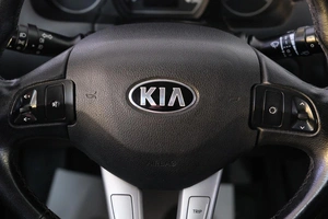 Хетчбэк Kia Ceed 2011 года, 629000 рублей, Омск