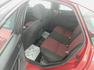 Хэтчбек 4 дв. Ford Focus 2006 года, 590000 рублей, Клинцы