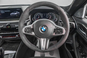 Седан BMW 5 серия 2017 года, 3549000 рублей, Барнаул