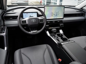 Внедорожник Toyota RAV4 2026 года, 5050000 рублей, Краснодар