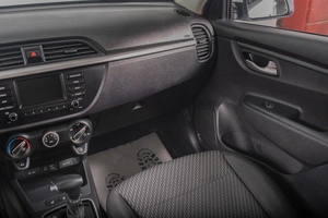 Седан Kia Rio 2018 года, 1379000 рублей, Томск