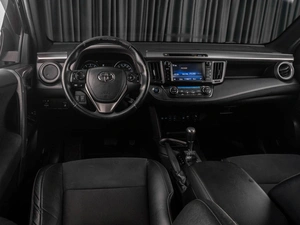 Внедорожник Toyota RAV4 2017 года, 3049000 рублей, Тюмень