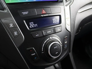 Внедорожник Hyundai Santa Fe 2016 года, 1550000 рублей, Омск
